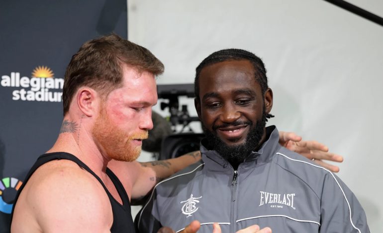 Crawford restituisce le cinture a Canelo