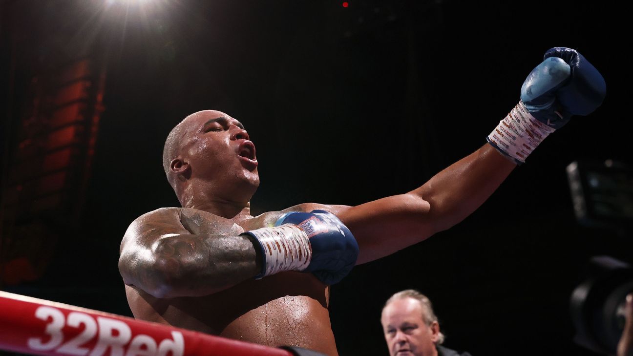 Wardley punta al premio Usyk dopo Parker