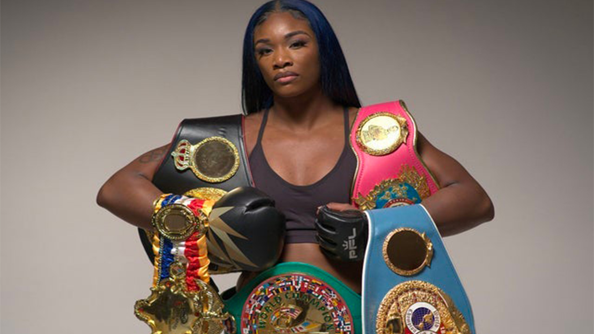 Shields domina Dezurn e punta alla Green.